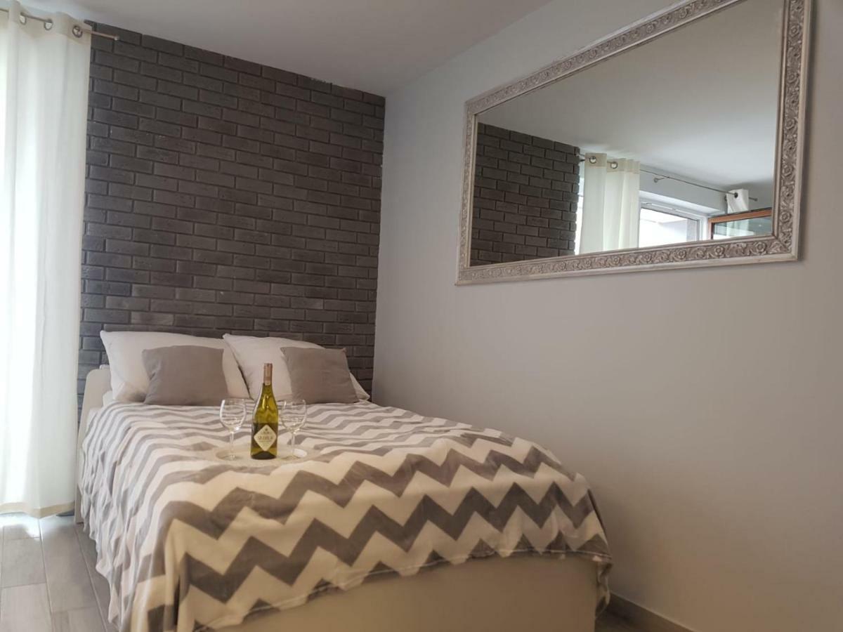 גורז'וב ווילקופולסקי Apartament Nito Centrum מראה חיצוני תמונה